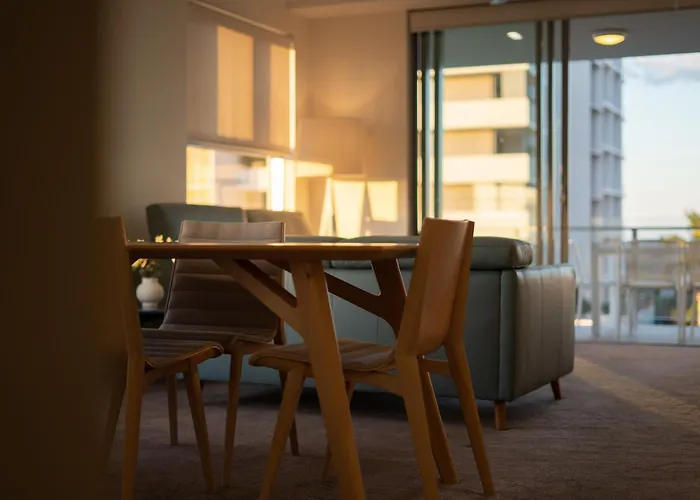 305 Verve On Cotton Tree